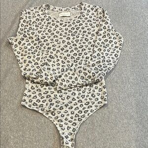 Abercrombie & fitch Soft Cozy grey animal print bodysuit.